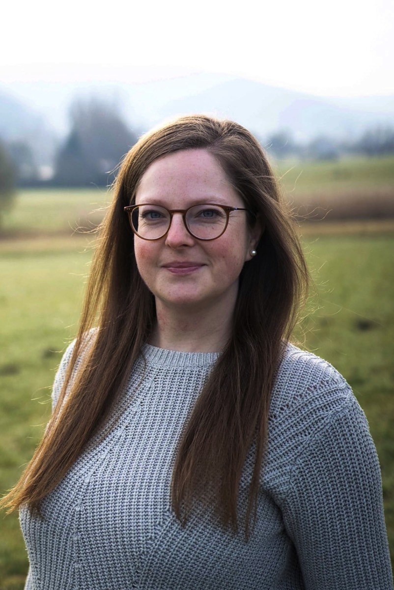 Stacks Image 1345870